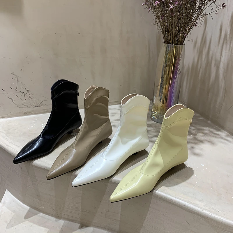 

Modern Booties: Elegant Low Heel Ankle Boots for Women with Back Zippers - Autumn/Winter Fashion