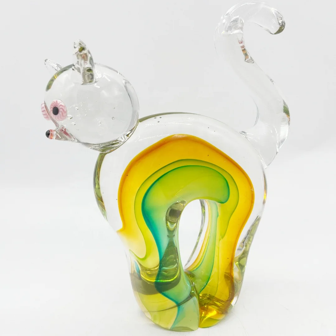 

Изысканное чайно-зеленое муранское стекло ручной работы для подарка кошки