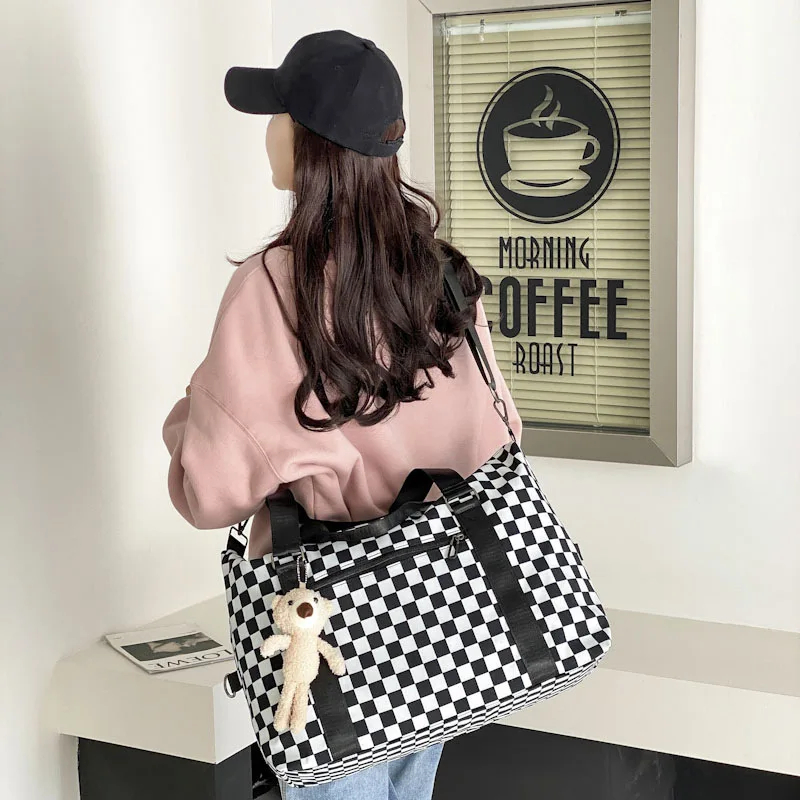 Large Capacity Women Travel Bag Plaid Female Gym Yoga Bags Waterproof Outdoor Sports Bags Weekender Handbags Shoulder Bags 2022