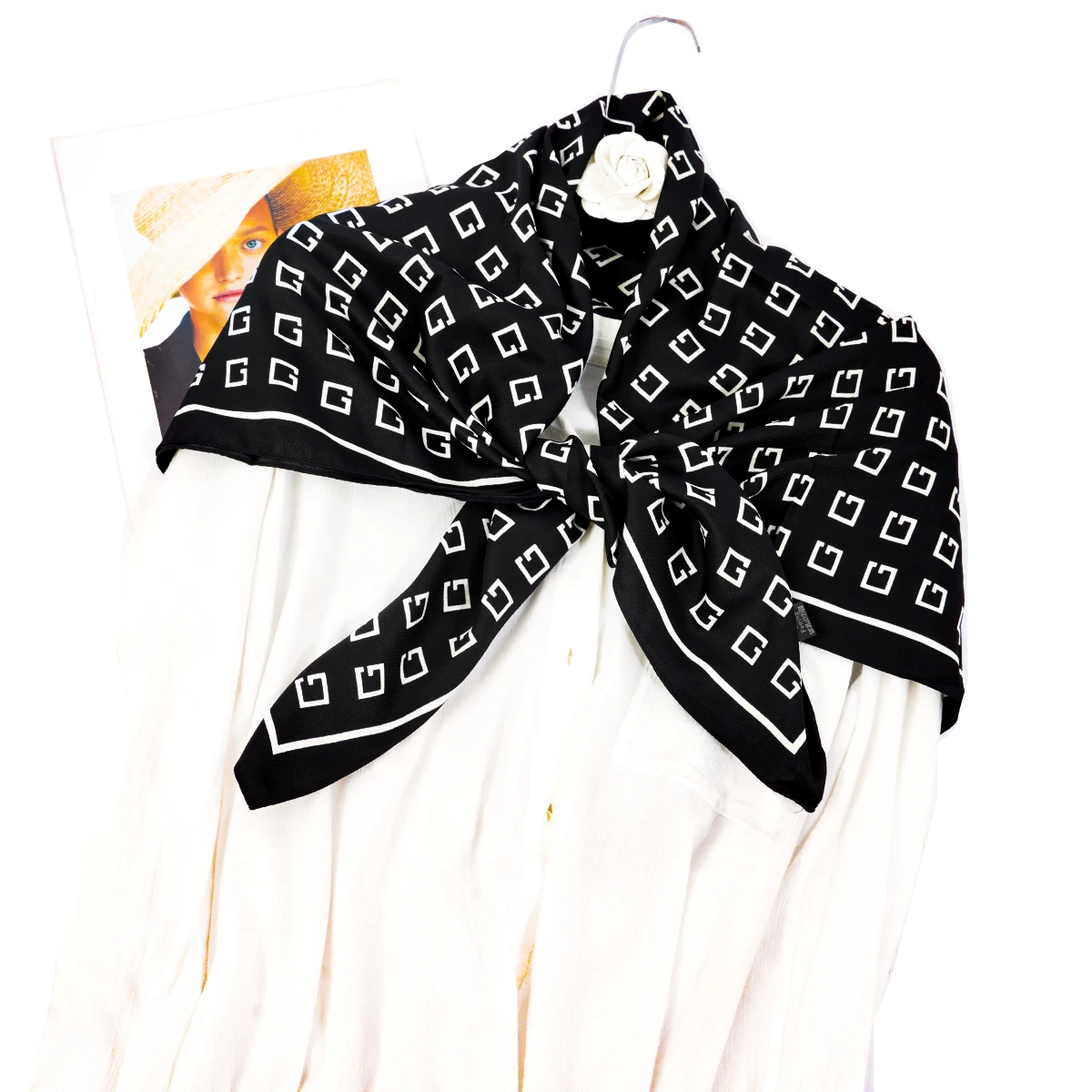 Женский большой шелковый шарф с атласным принтом для повседневной моды