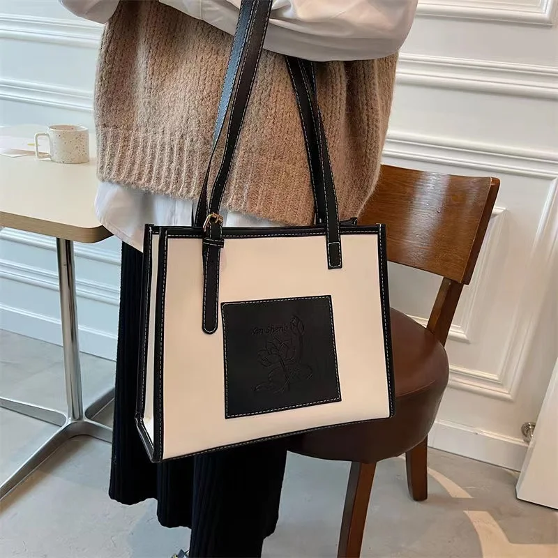 

Деловая модная Простая Сумка-тоут на одно плечо с тиснеными надписями, контрастных цветов, 2022