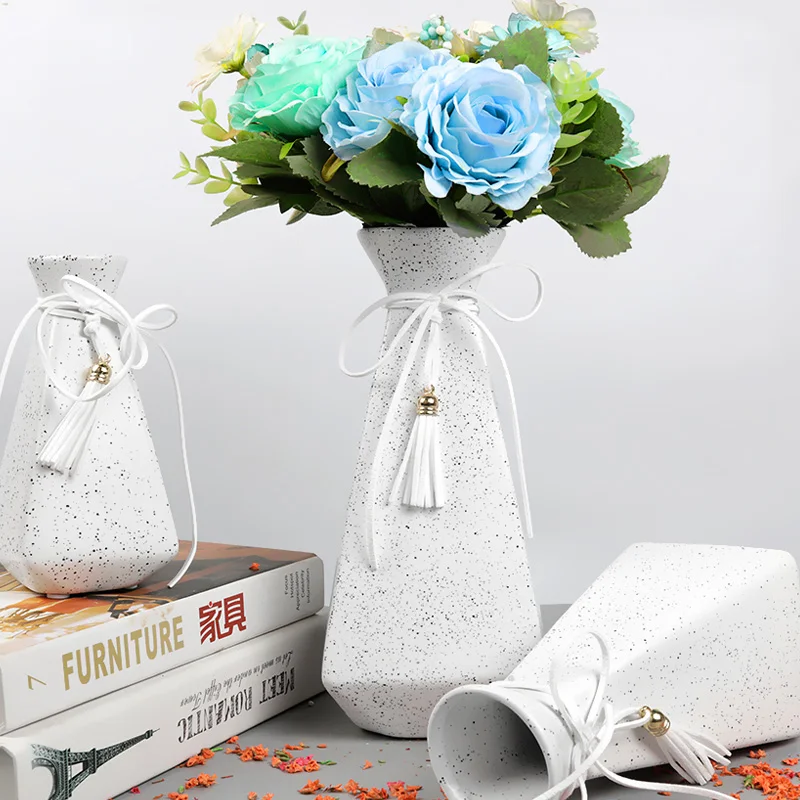 

Advanced Luxury Outdoor Vase Office Chinese Minimalist Design Creative Vase Bedroom Ceramic Dekoration Wohnzimmer Room Decorator