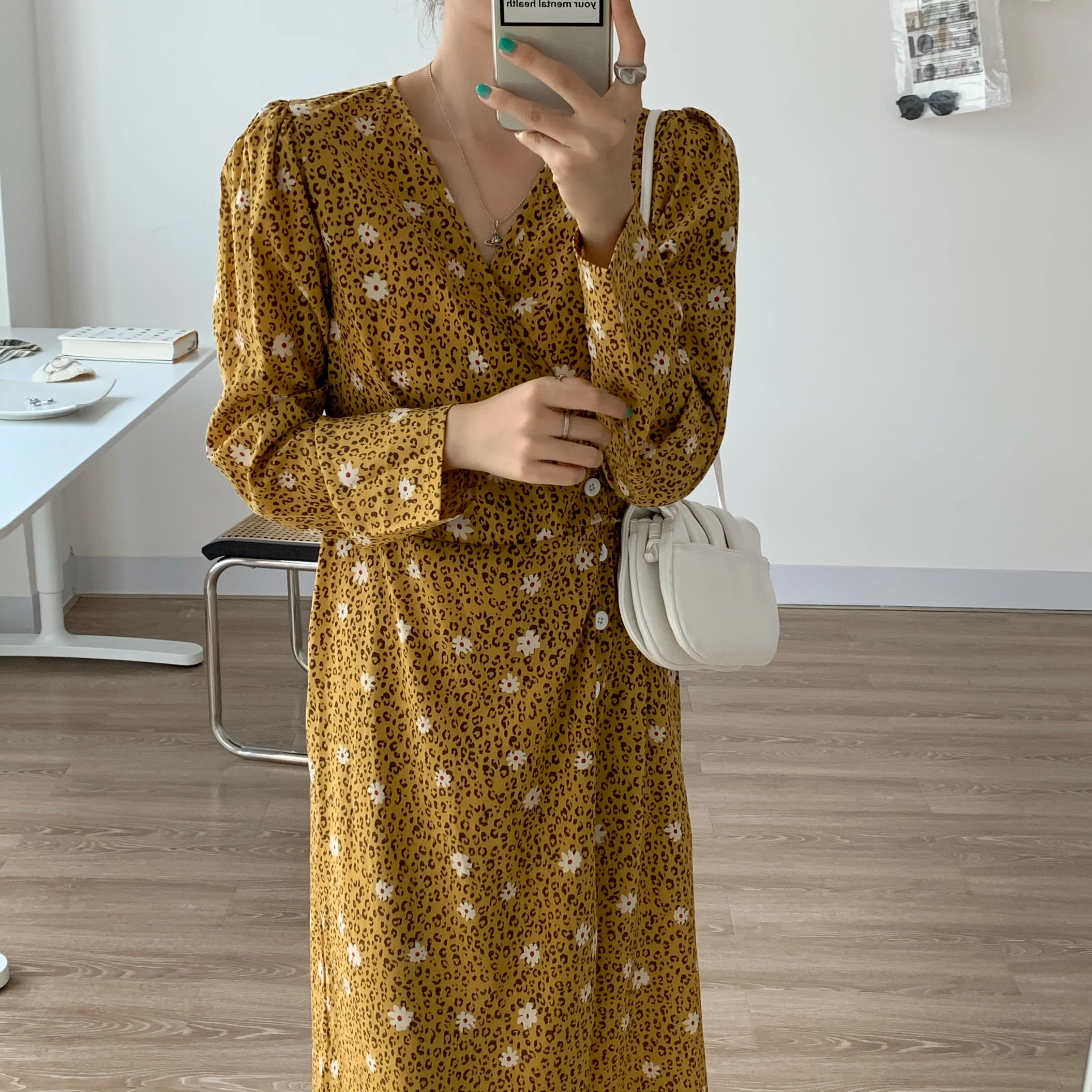 

HziriP 2022 New Spring Autumn Women Dresses Retro Floral Print Fashion Chic Korean Style V Neck Long Sleeve Maxi Dress Vestidos