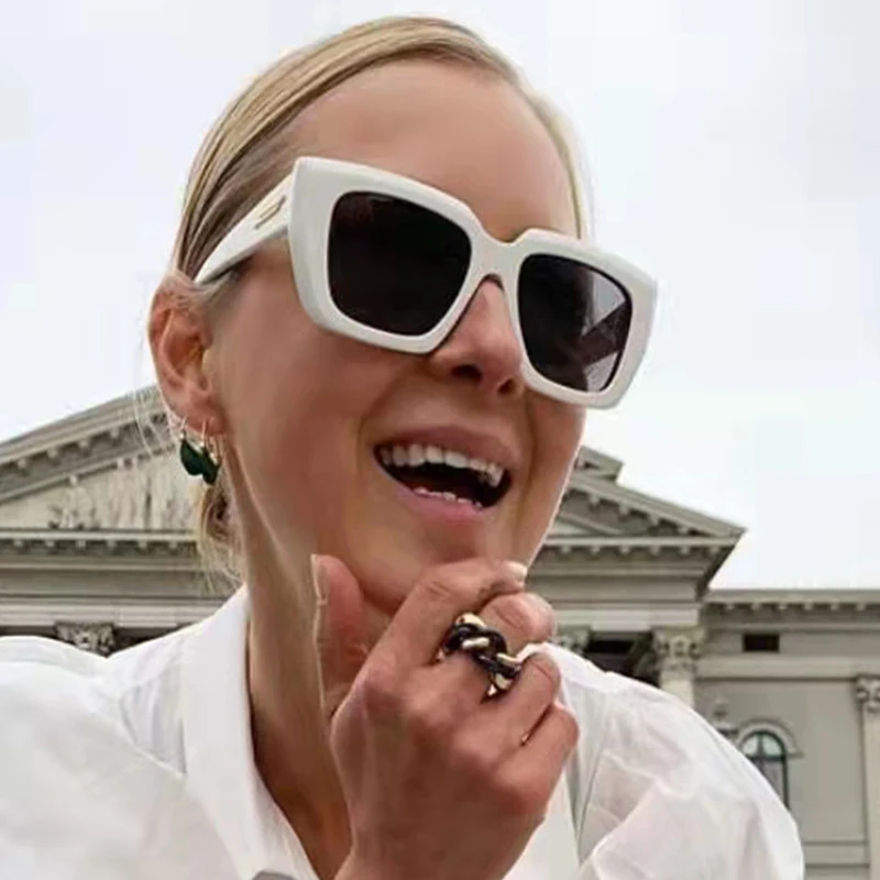 

Модные квадратные солнцезащитные очки для женщин и мужчин 2022, модные дизайнерские солнцезащитные очки большого размера в винтажном стиле с...