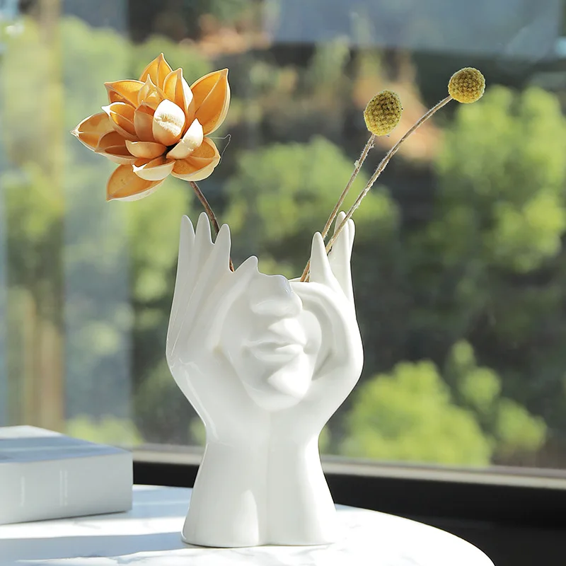 

Nordic body art decorations, inse style hotel front desk, light luxury decoration, creative ceramic vases