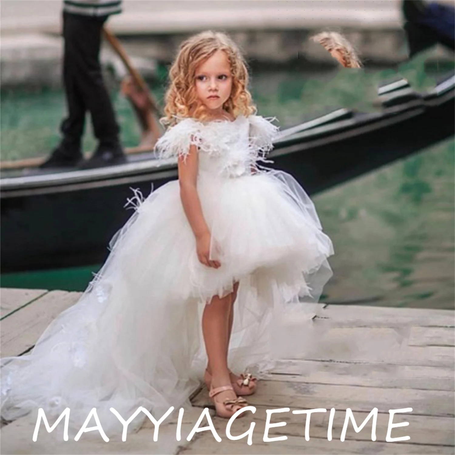 

Женское платье с коротким рукавом, длиной до пола