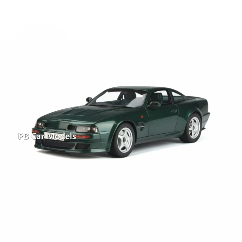 

Модель автомобиля GT Spirit 1:18 Aston Martin V8, коллекция GT401 для мужчин