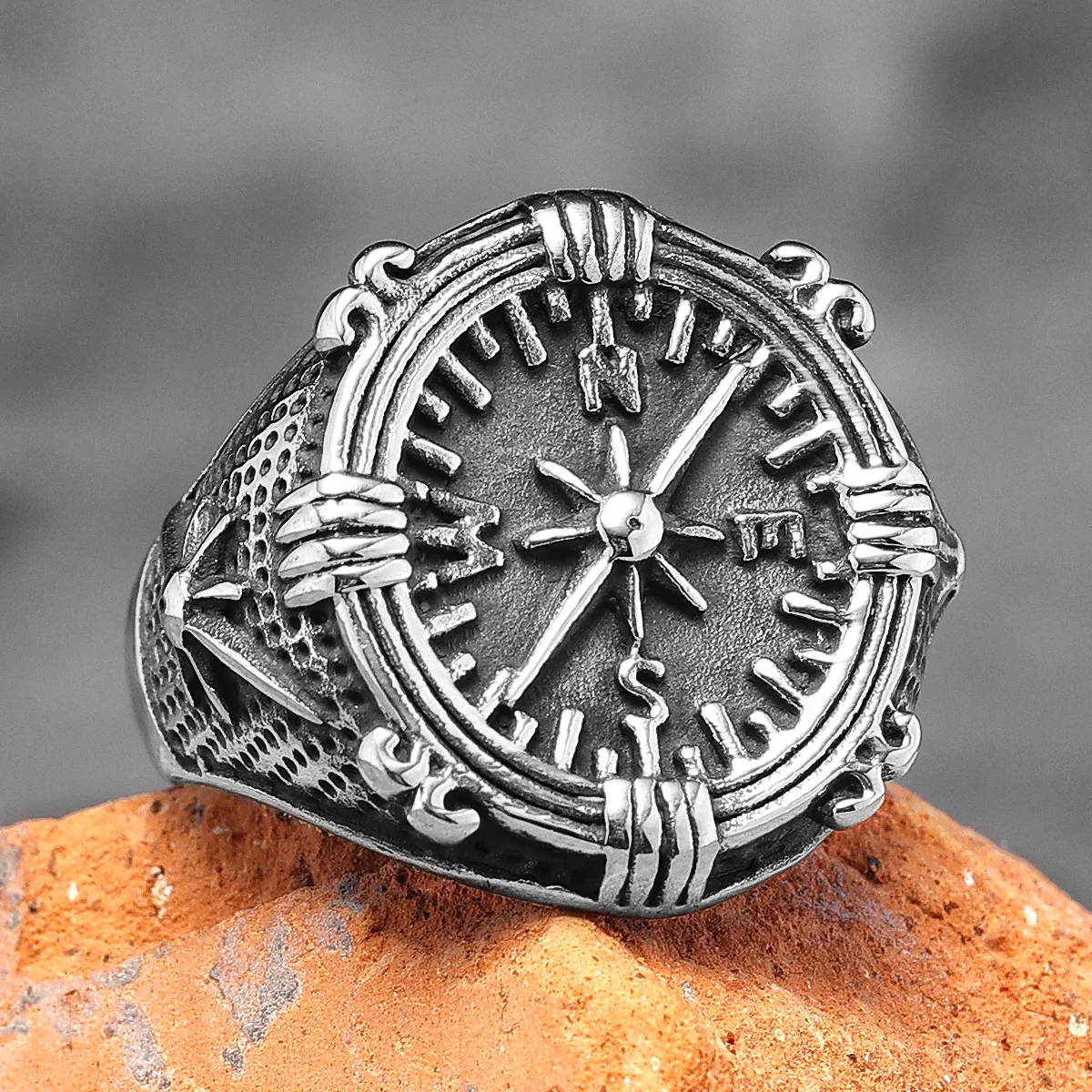 Vintage Viking Compass Stainless Steel Mens Rings Punk Amulet Trendy for Male Boyfriend Biker Jewelry Creativity Gift Wholesale