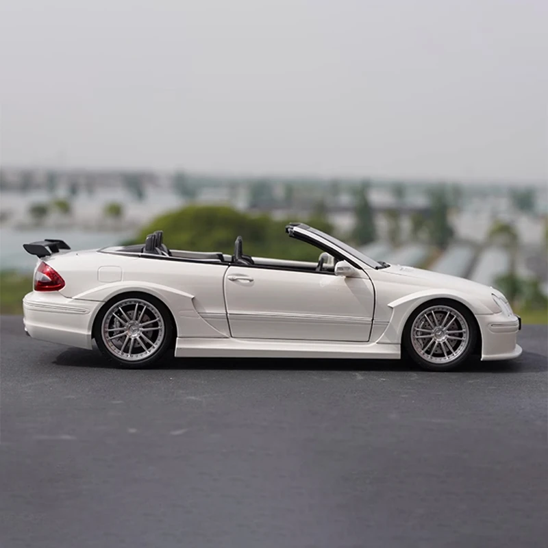 Модель кабриолета Benz CLK DTM в масштабе 1:18 модель автомобиля из сплава статический
