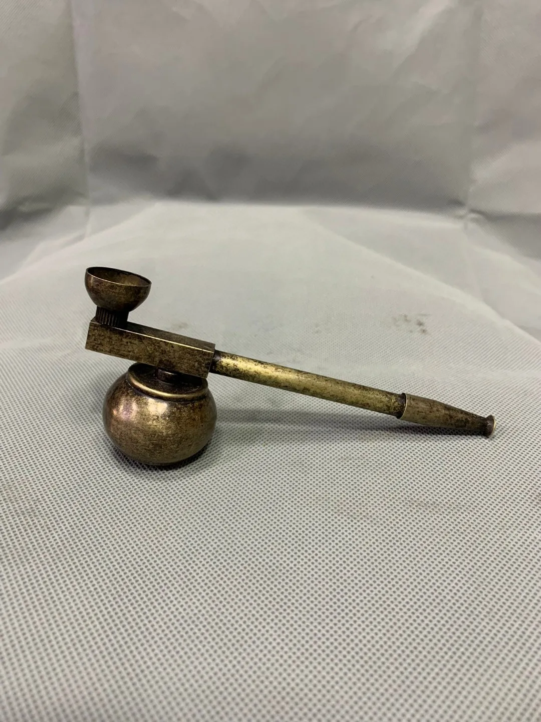 

China Brass Old Handwork Dual-use Pipe Copper Cigarette Holder Cigarette Pole Household Craft Gift Ornaments Smoking Accessories