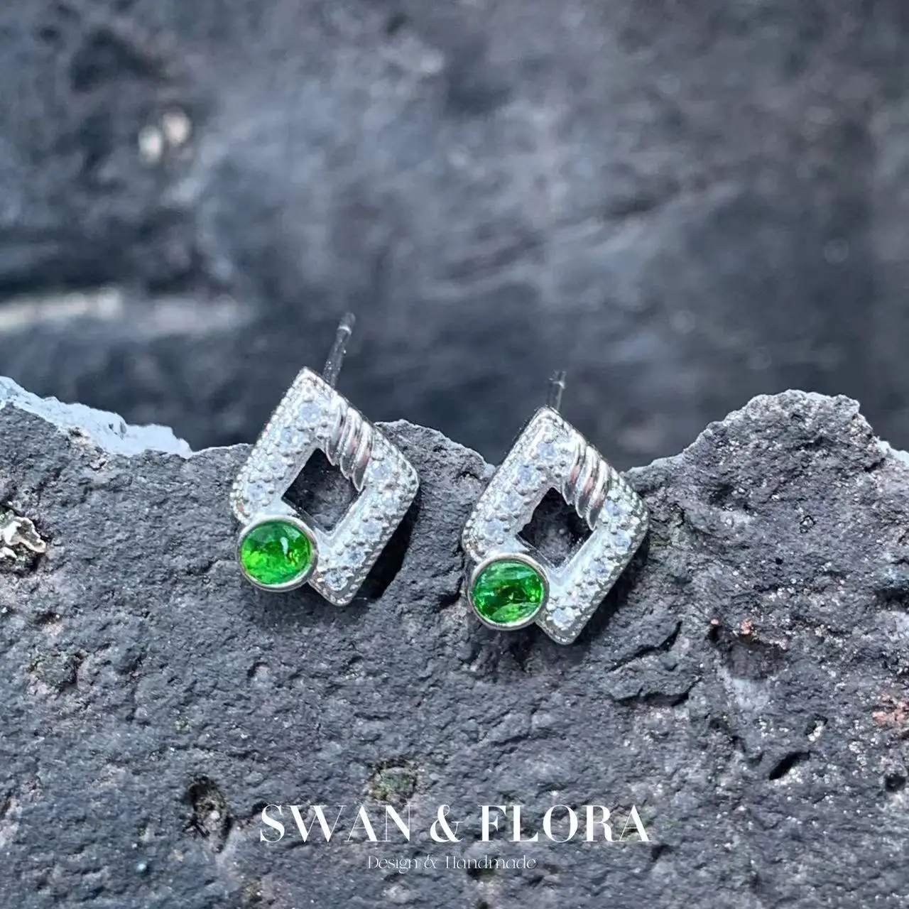 

Natural Diopside Stud Earrings For Women Green Stone 925 Sterling Silver Vintage Femme Gift Prevent Allergy Fine Jewelry