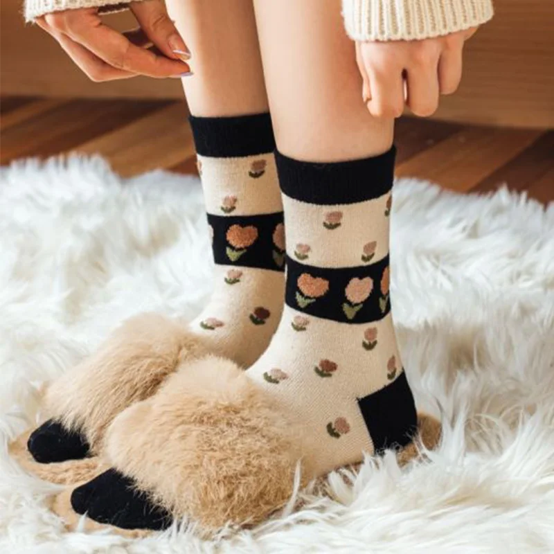 5 Pair Fashion Winter Wool Socks Women Keep Warm Kawaii Print Long Thick Socks Cold Resistance Leg Warmers Cycling Street Style