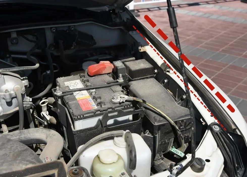 

1 шт. резиновое уплотнение капота для Pajero V90 MR 523297 2000-2022 Уплотнительная лента капота для Montero V60, боковая резина для Shogun V70