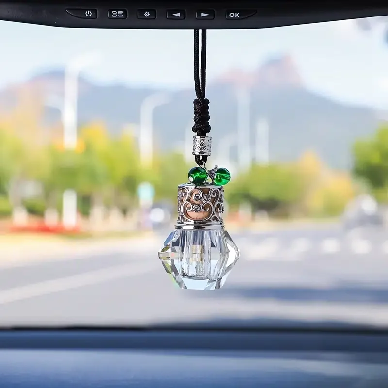 

1 PC Car Perfume Pendant Car Aromatherapy Empty Bottle Pendant, Essential Oil Sub-bottling Car Rearview Mirror Decoration Alloy