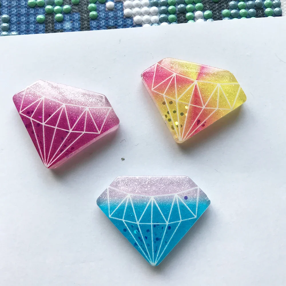 Блестящие аксессуары для алмазной живописи