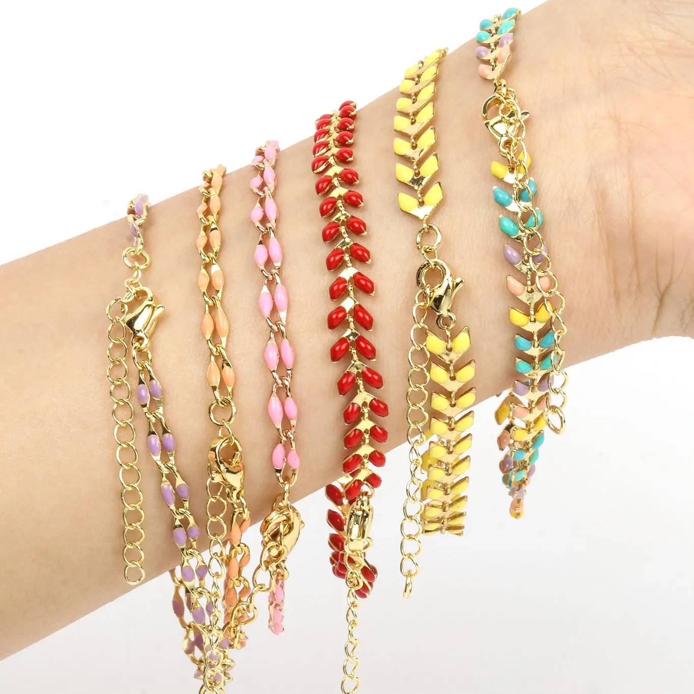 

Браслет-цепочка женский из нержавеющей стали, изысканный разноцветный браслет с звеньями в форме губ, ювелирное изделие в подарок