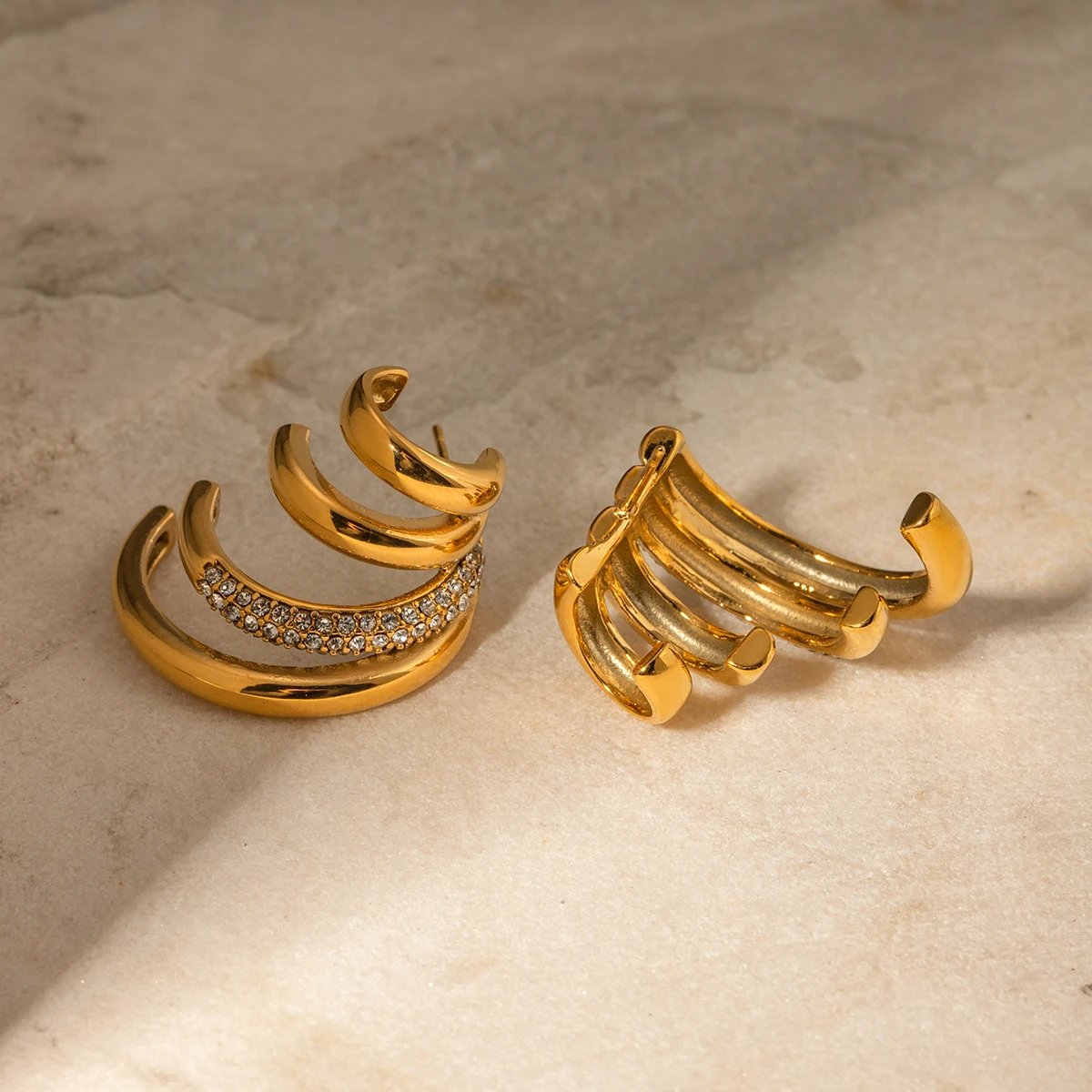 Четырёхслойные серьги в форме с из нержавеющей стали золотого цвета