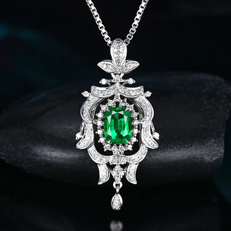 

High Quality Geometry Pendant Necklace Inlay Green AAA Zircon Europe America Hollow Jewelry For Women Wedding Engagement Gifts