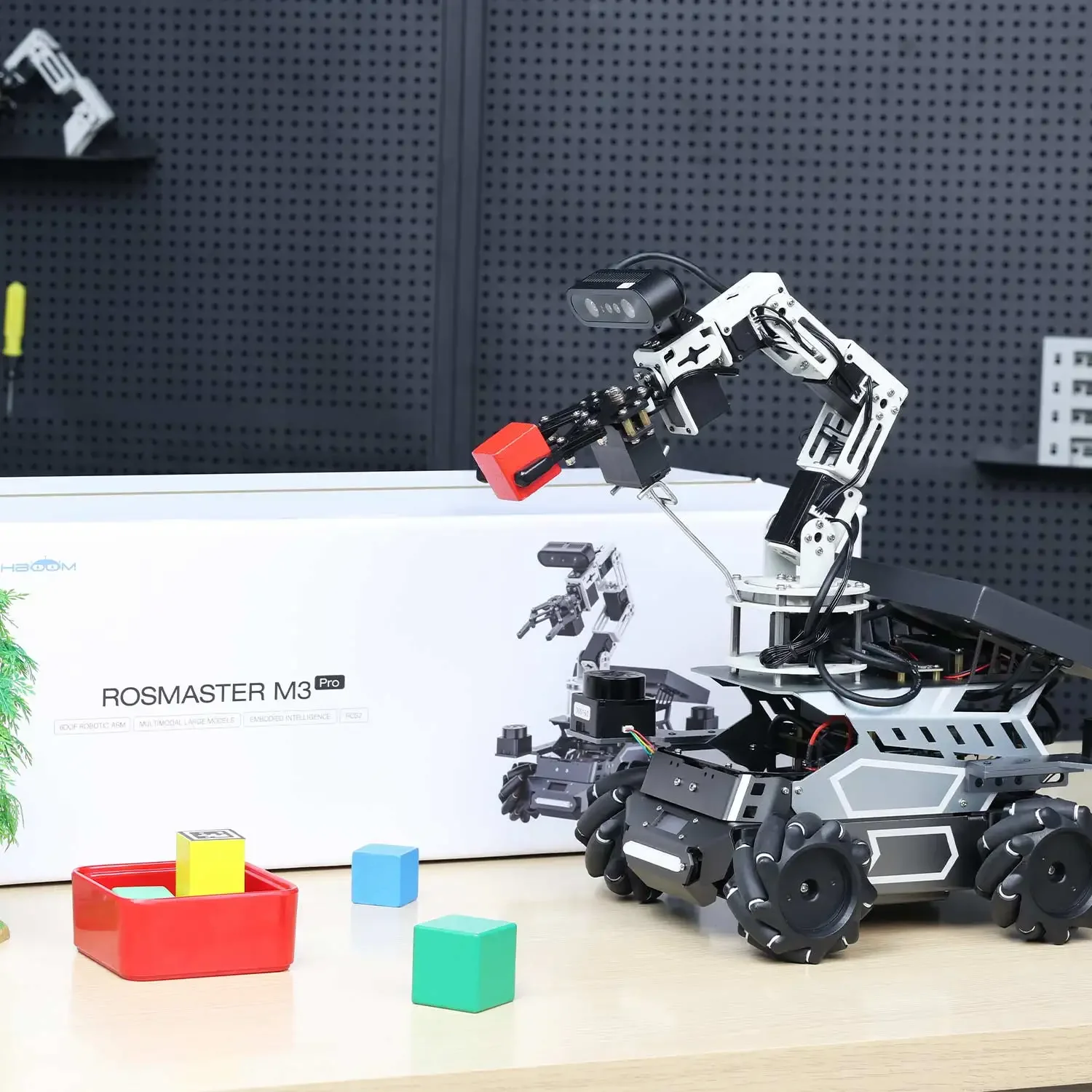 Фото ROSMASTER M3 PRO AI ROS2 Робот Электронное программирование смарт-автомобиля 3D Глубокое видение Dual LiDAR SLAM Картографическая навигация №2