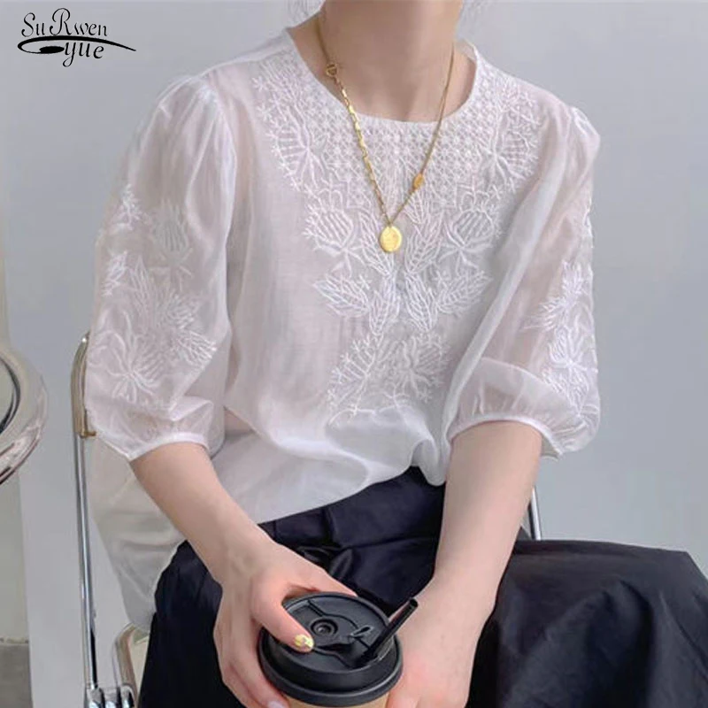 

Summer Casual Bubble Sleeve Loose Tops Silk Women's White Blouse Fashion Embroidered O Neck Flowers Chiffon Shirts Blusas 15614
