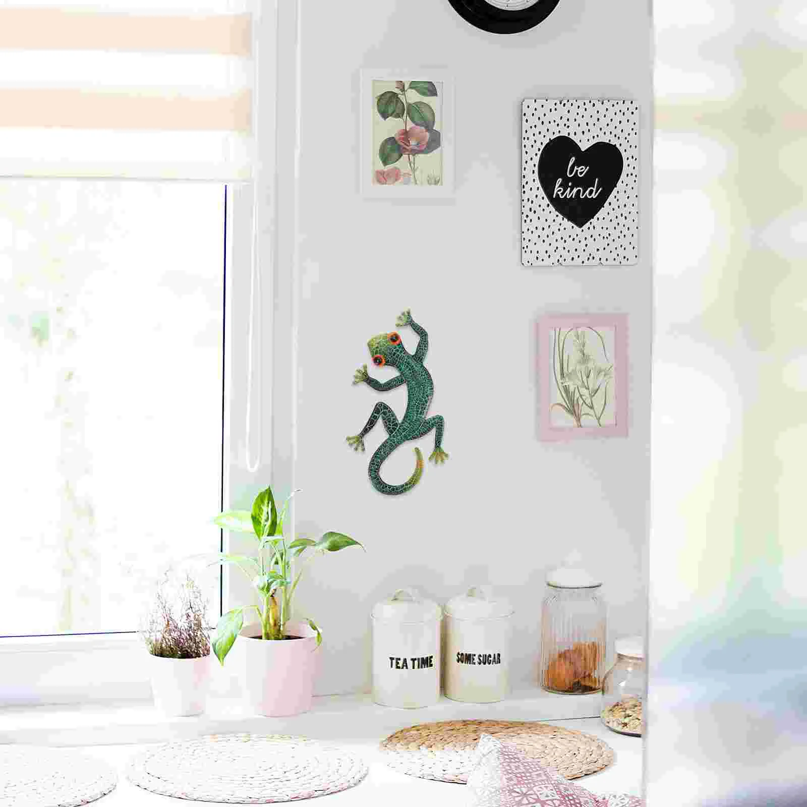 

Lizard Statue Craft Outdoor Sculpture Lizard Small Garden Wall Lizard Decoration