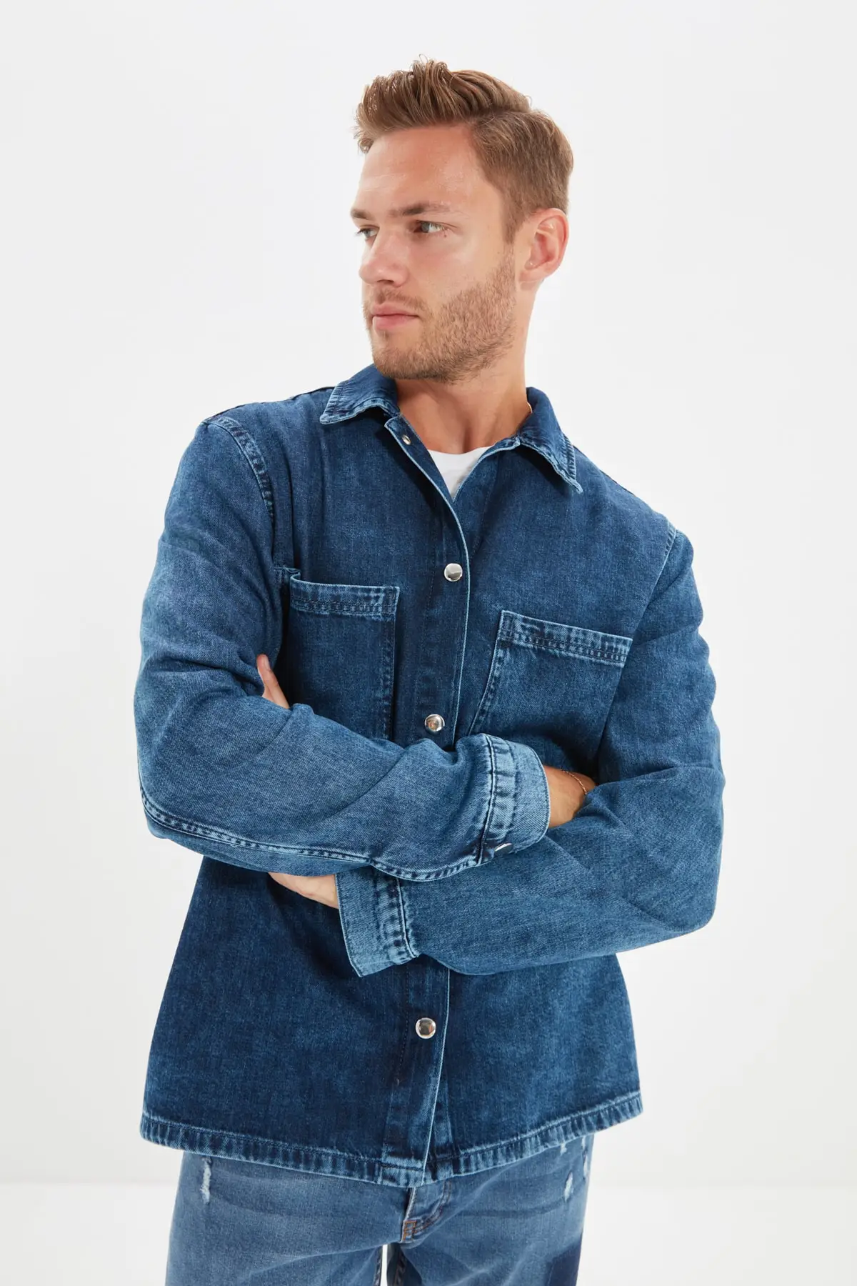 

Trendyol Male Regular Fi Dual-Pocket Denim Shirt Jacket TMNAW22CE0143
