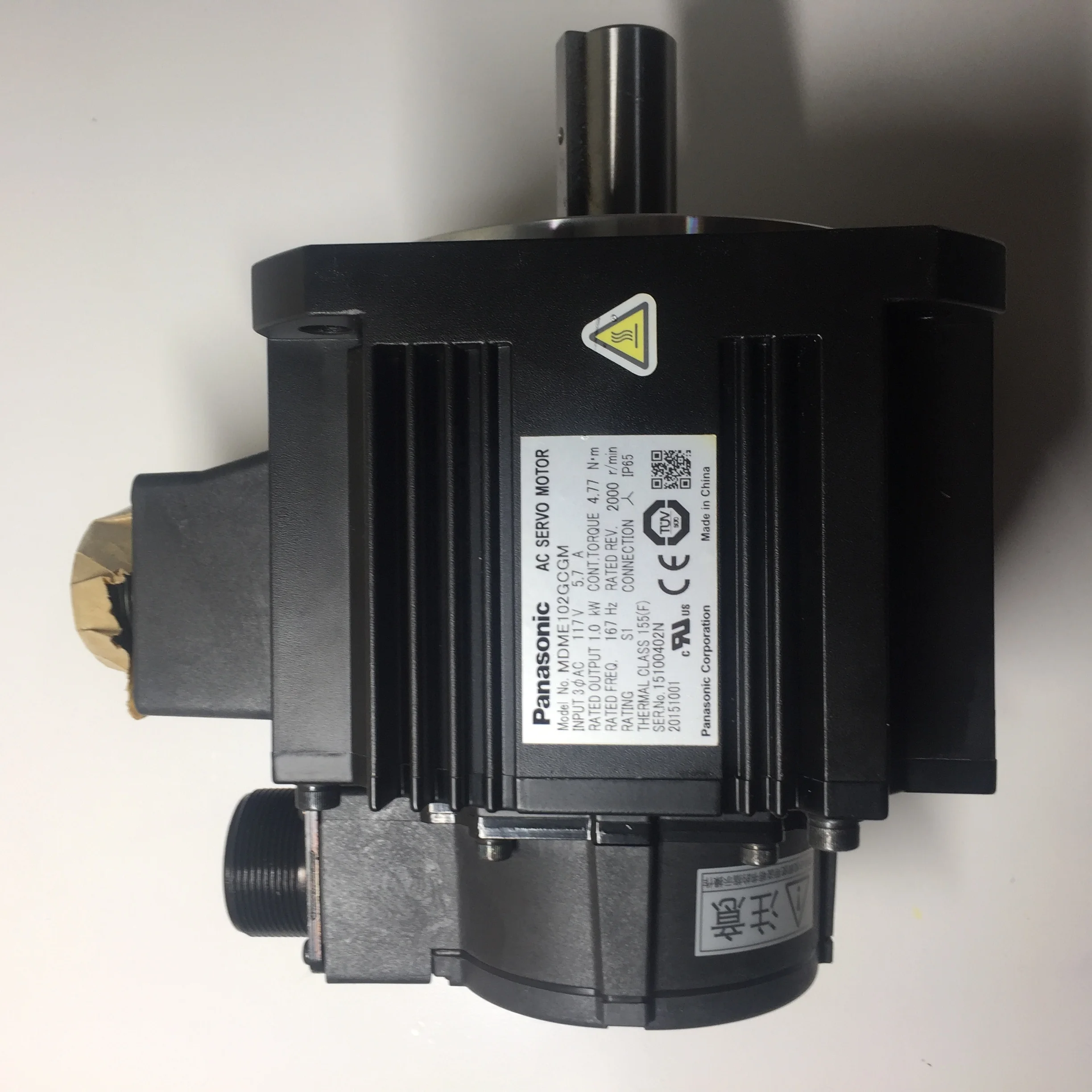 

Новый оригинальный сервопривод и двигатель MDDKT3530E220V + MDME102GCGM