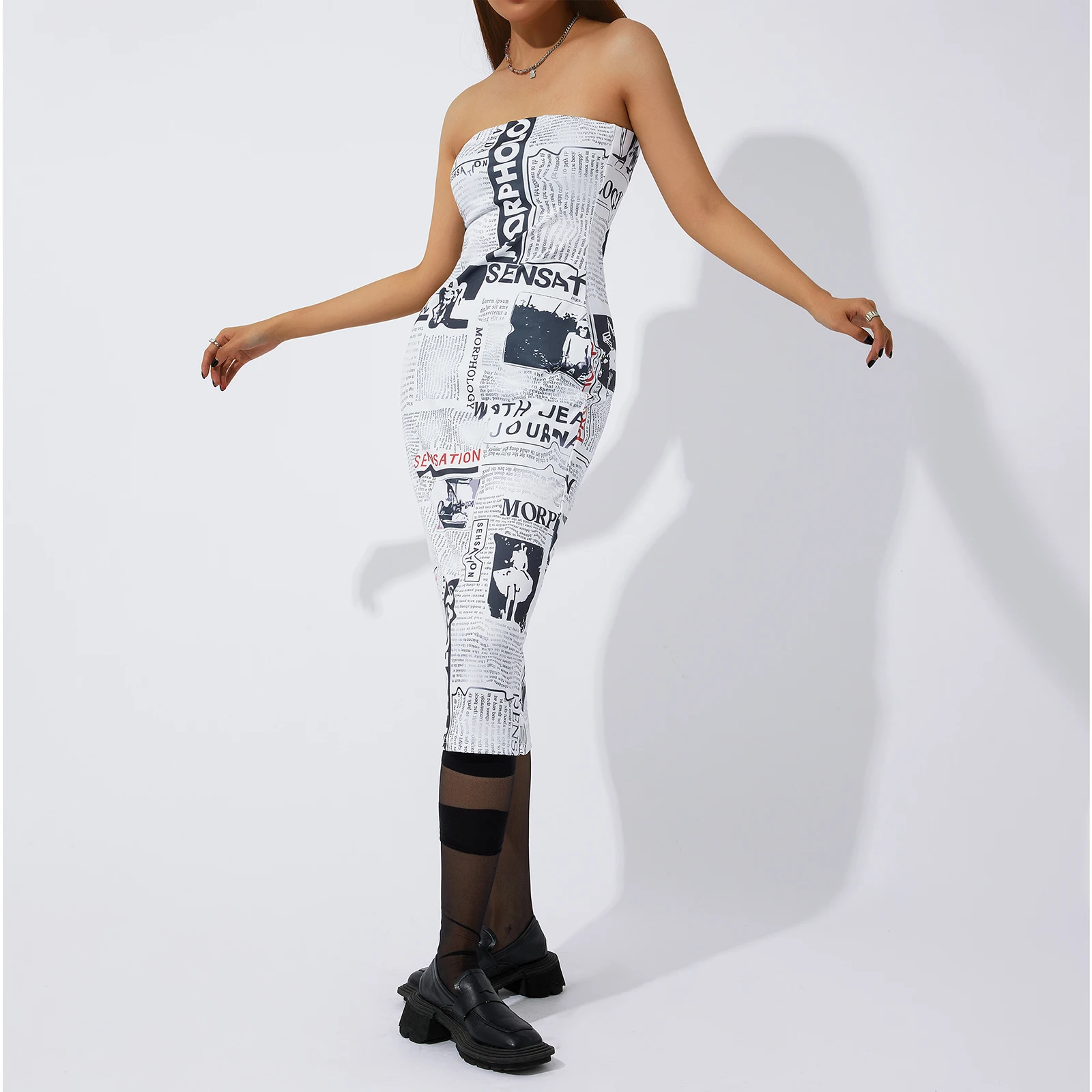 

Женское облегающее платье-миди без бретелек, с принтом газет