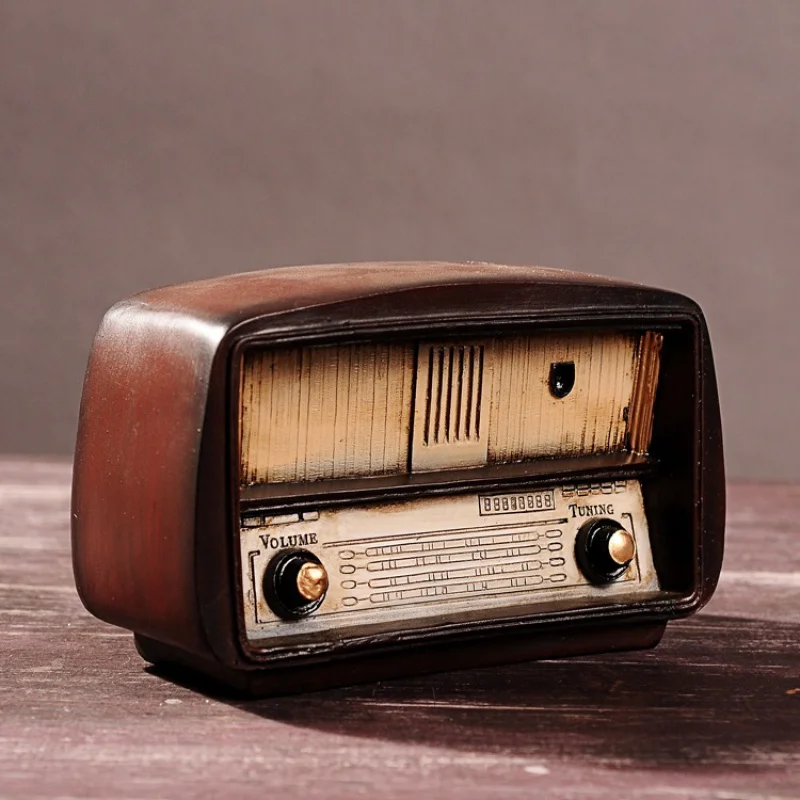 

Home Decoration Retro Antique Finish Ornaments Vintage Radio