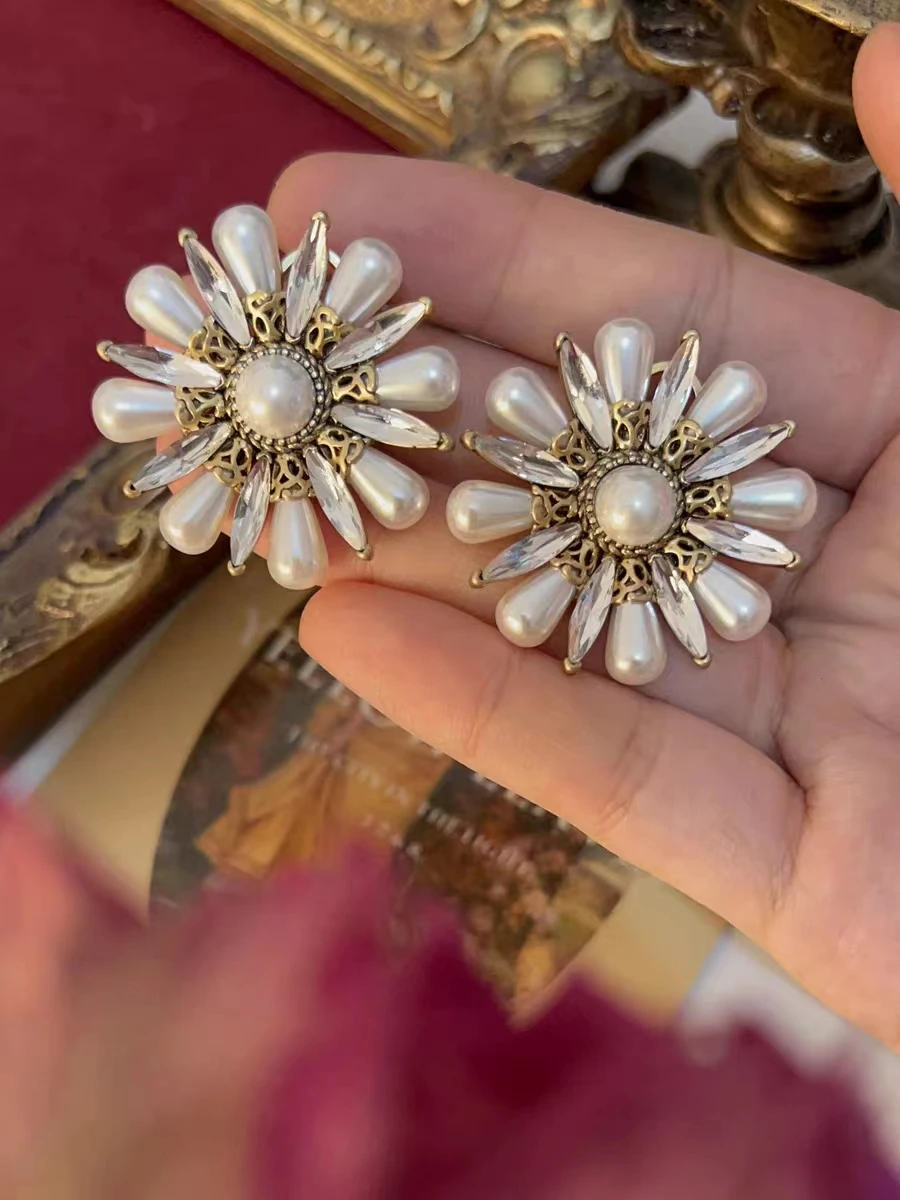 

Exquisite fashion personality colorful butterfly earrings