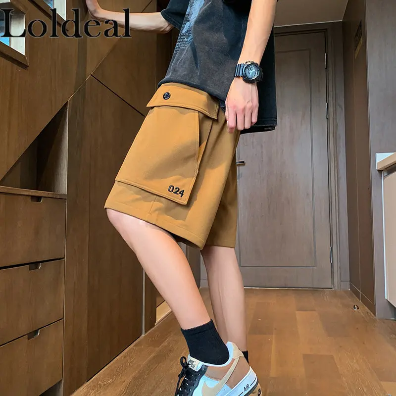 

Embroidered Three-dimensional Bag Tooling Shorts Men Large Size Sports Five-point Pants