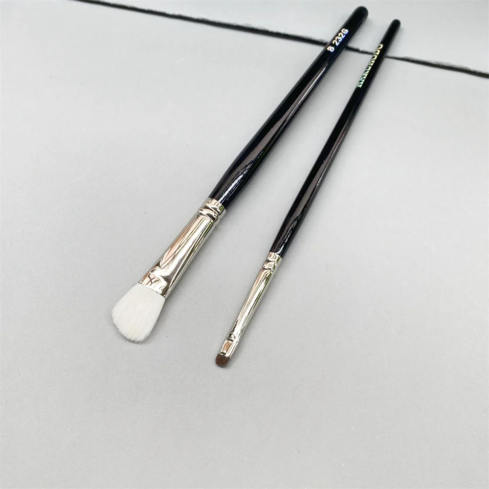 

B232G Goat Hair Angled Eyeshadow Contour Makeup Brush & G5512 Smudging Eyeliner Beauty Cosmetics Blender Tools