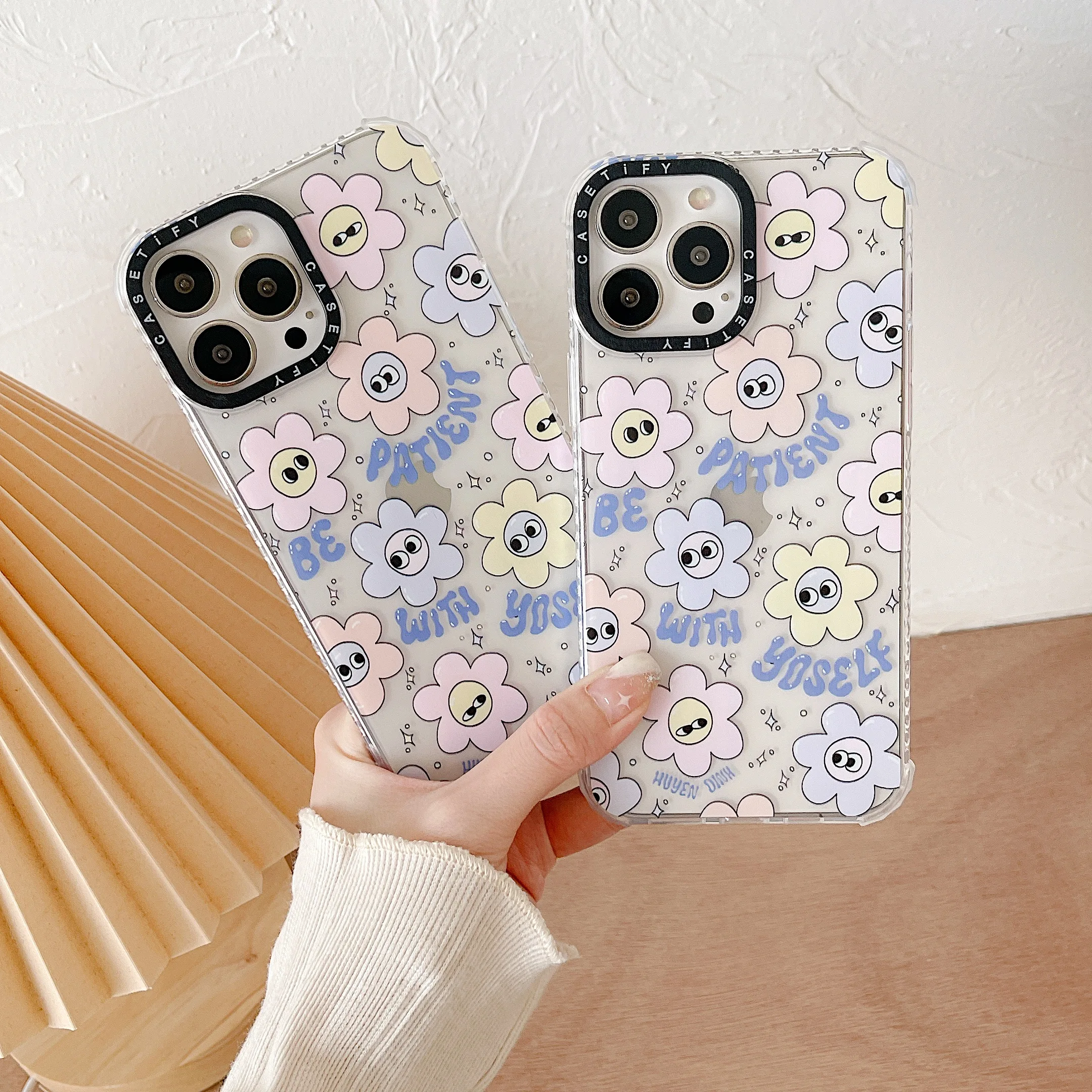 

INS Korea Cute Smiley Face Flower Phone Cases For iPhone 13 12 11 Pro Max XR XS MAX 8 X 7 SE 2022 Lady Girl Anti-drop TPU Cover