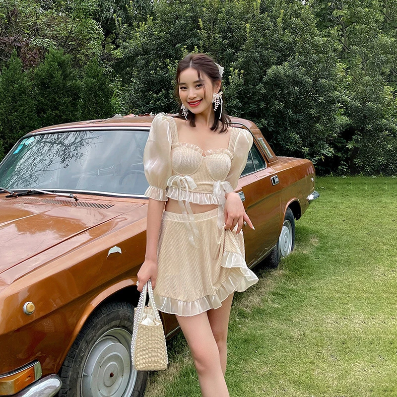 

Женский раздельный купальник с эффектом пуш-ап