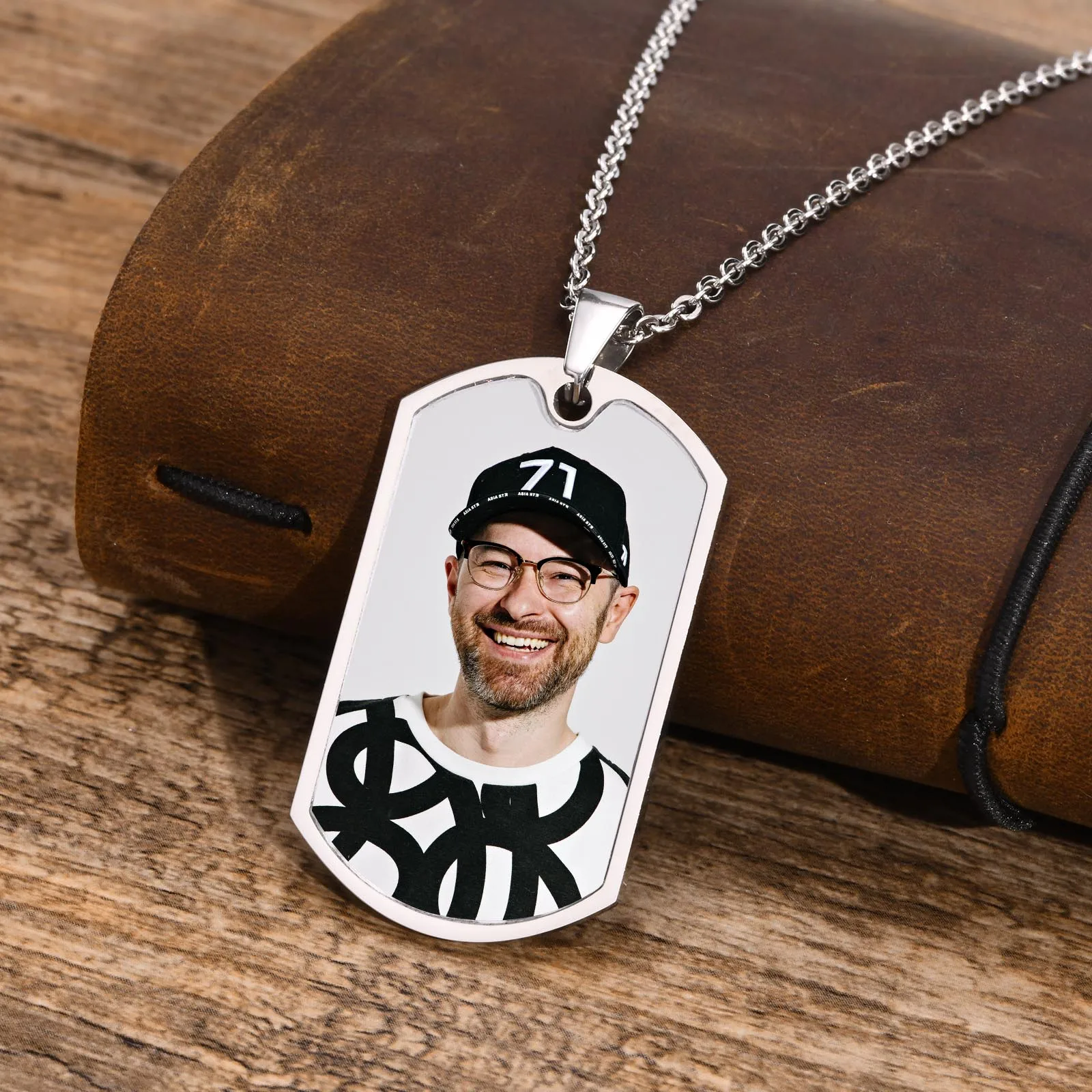 

Free Personalize Photos Words Dog Tag Necklaces for Men,Custom Stainless Steel Meaningful Collar Love Keepsake Gifts to Him