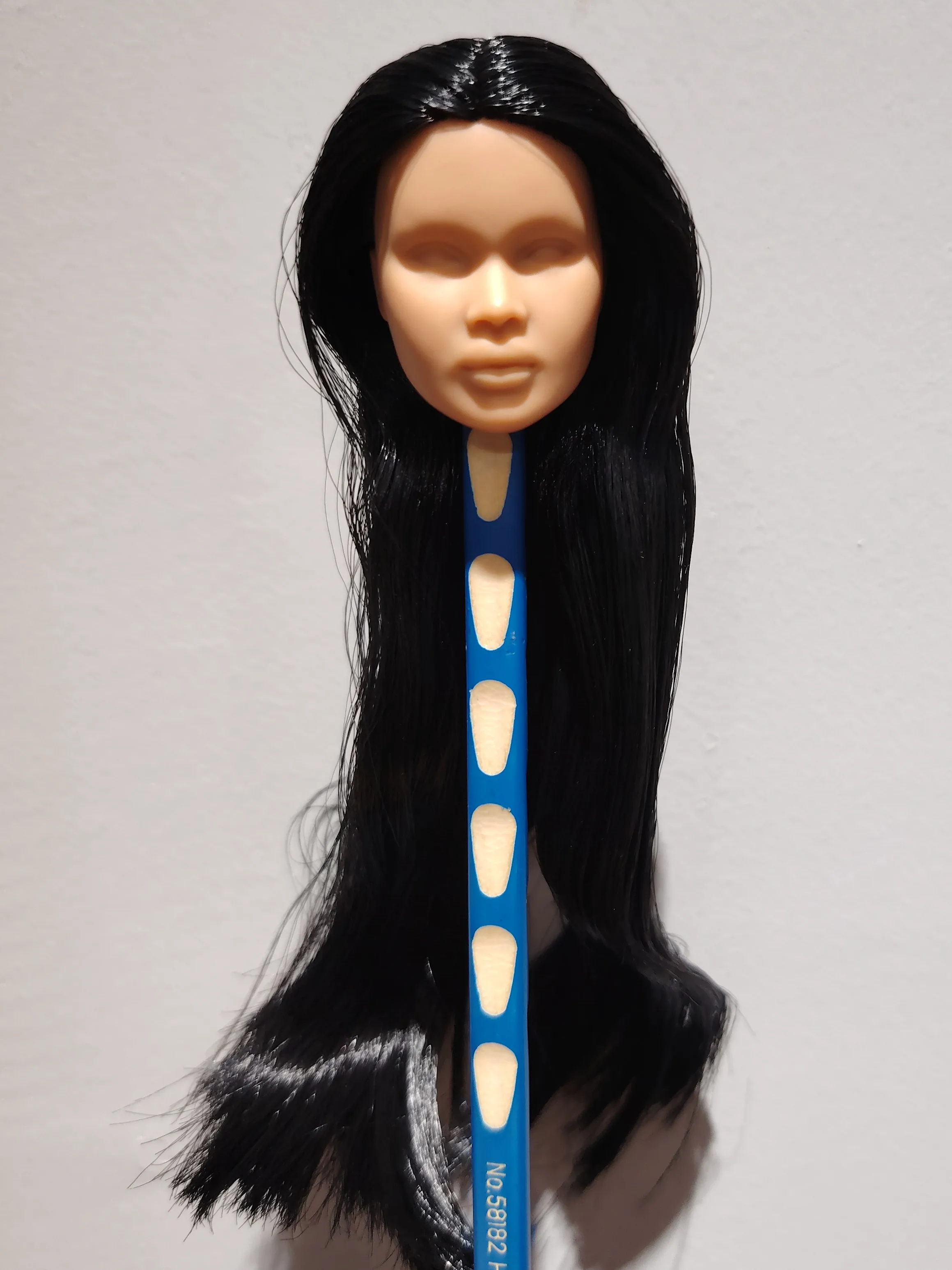 

Fashion Royalty Nu.face 1/6 Scale Nadja Rhymes Hungarian Skin Black Hair Rerooted Integrity Unpainted Doll Head