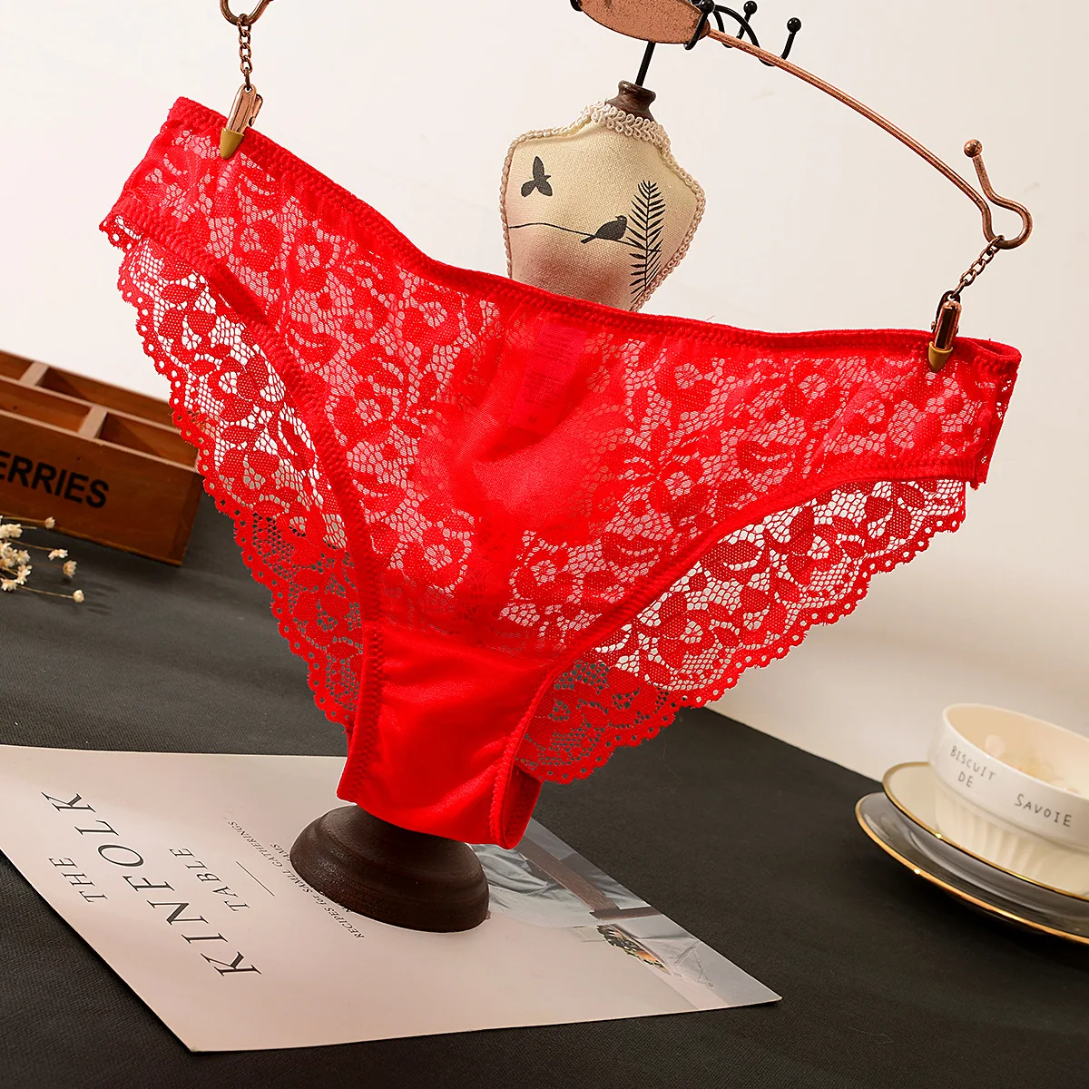 

Сетчатые сексуальные кружевные женские трусики-Тонги, сексуальные трусики, нижнее белье с открытыми ногами, стринги для экстремальных женщ...