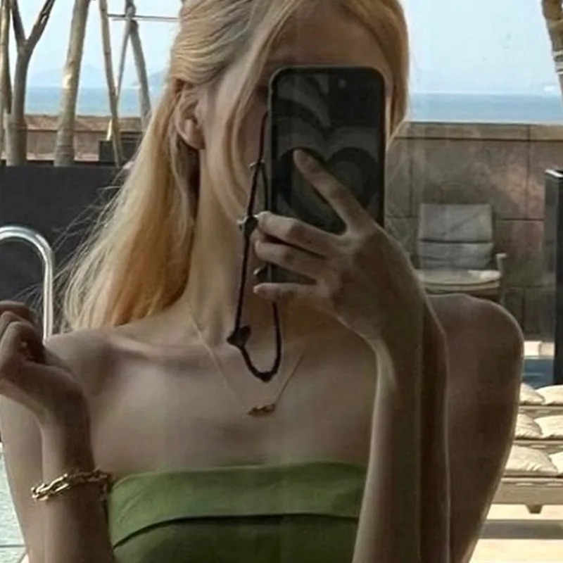 Подвеска из разноцветной смолы в форме сердца и банта для женского телефона -