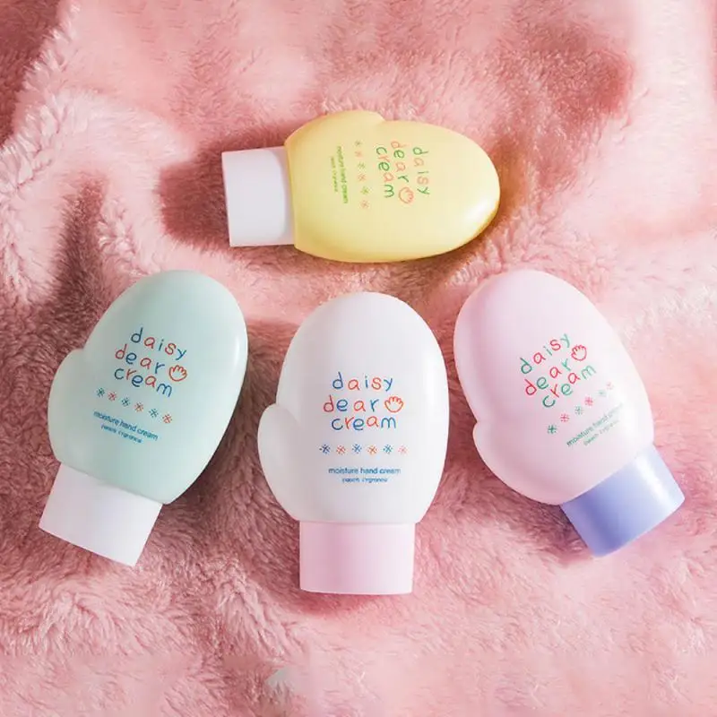 Mild Moisturizes Moistens Nurishing Durable Prevents Dryness Winter Non Greasy Milk Peach Hand Cream