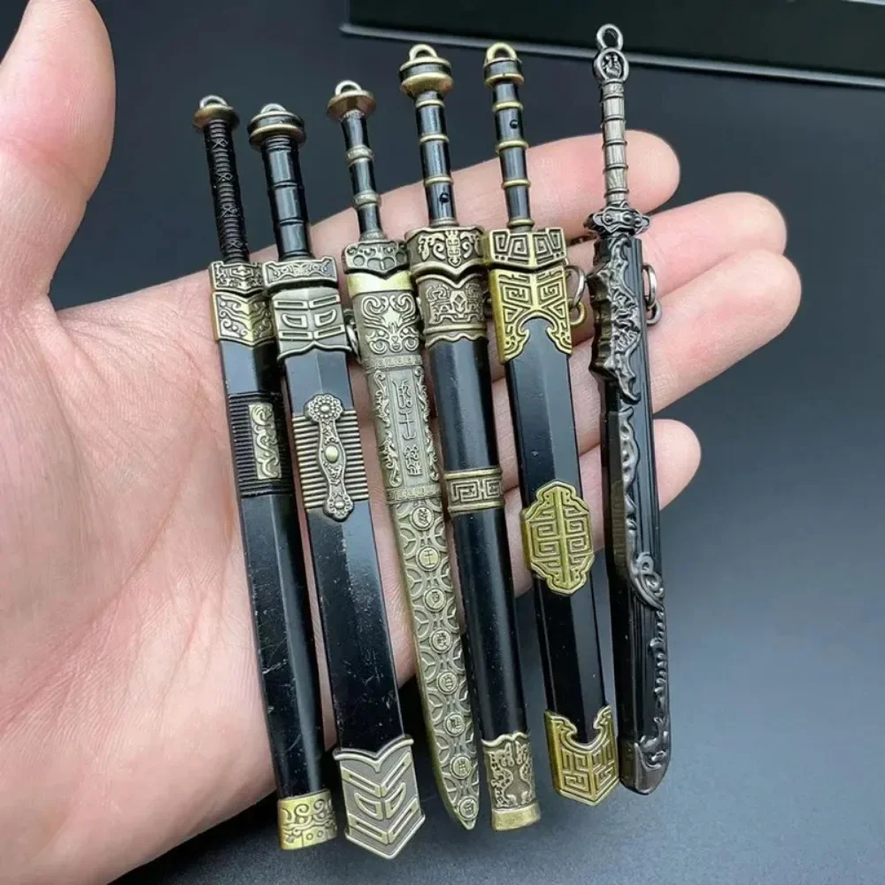 Фото Katana Sword Toys Подвеска Брелок Мини Модель Оружи с Оболочкой Игрушечный Нож Металл Аниме Брелок Орнамент Кошелек Очарование Аксессуары №5