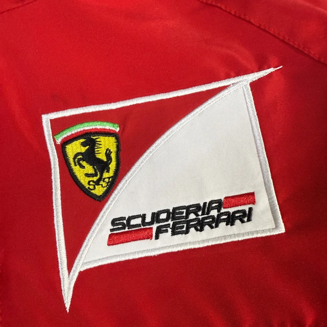 Куртка Ferrari с вышивкой, доступна в тонком и плотном вариантах, ветрозащитная, теплая, с вышивкой, красная куртка Ferrari (art.: 3920da1dfe153) - 3920da1dfe153