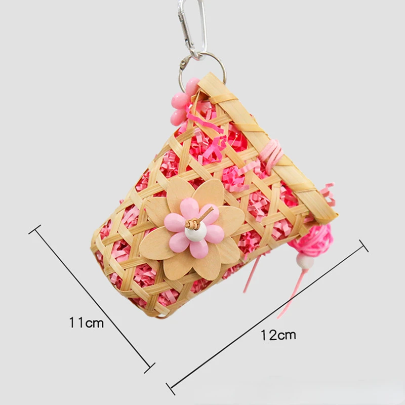 Набор игрушек для птиц и попугаев разноцветный измельчитель кормление разные