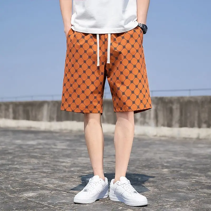 Summer shorts for men in 2023, new fashion trend, ice silk quick drying men's five piece pants, beach pants, half length medium