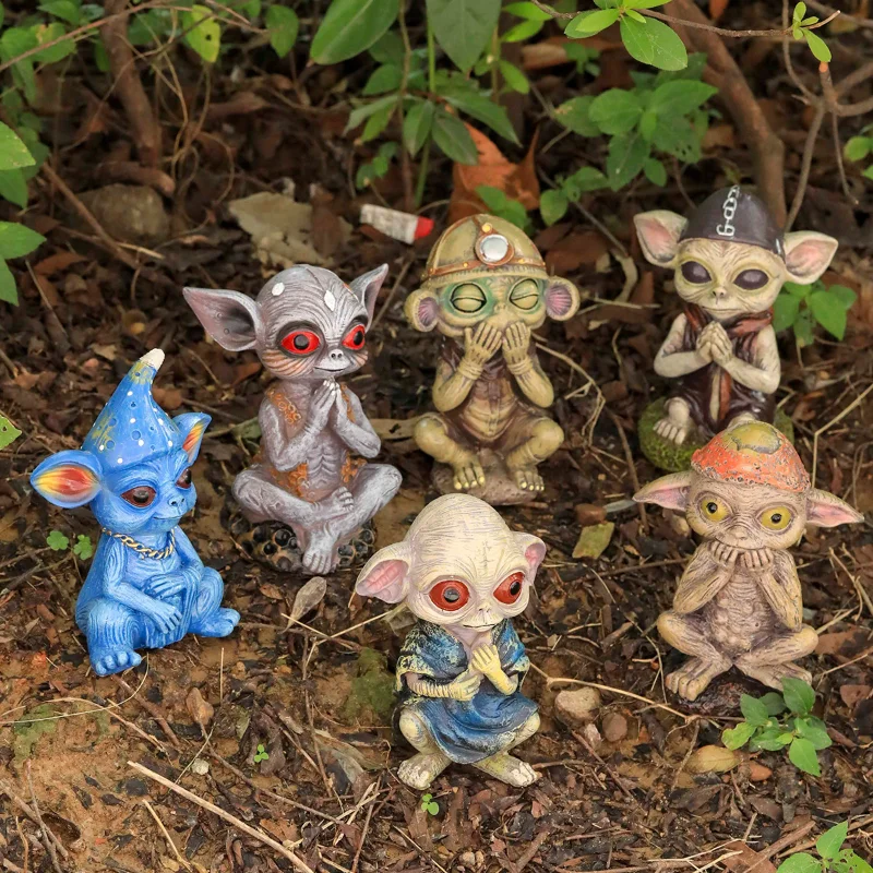 

Gothic Style Alien Resin Crafts Decoration Home Outdoor Dwarf Sculpture Microlandscaped Garden Decoration for Halloween Gifts