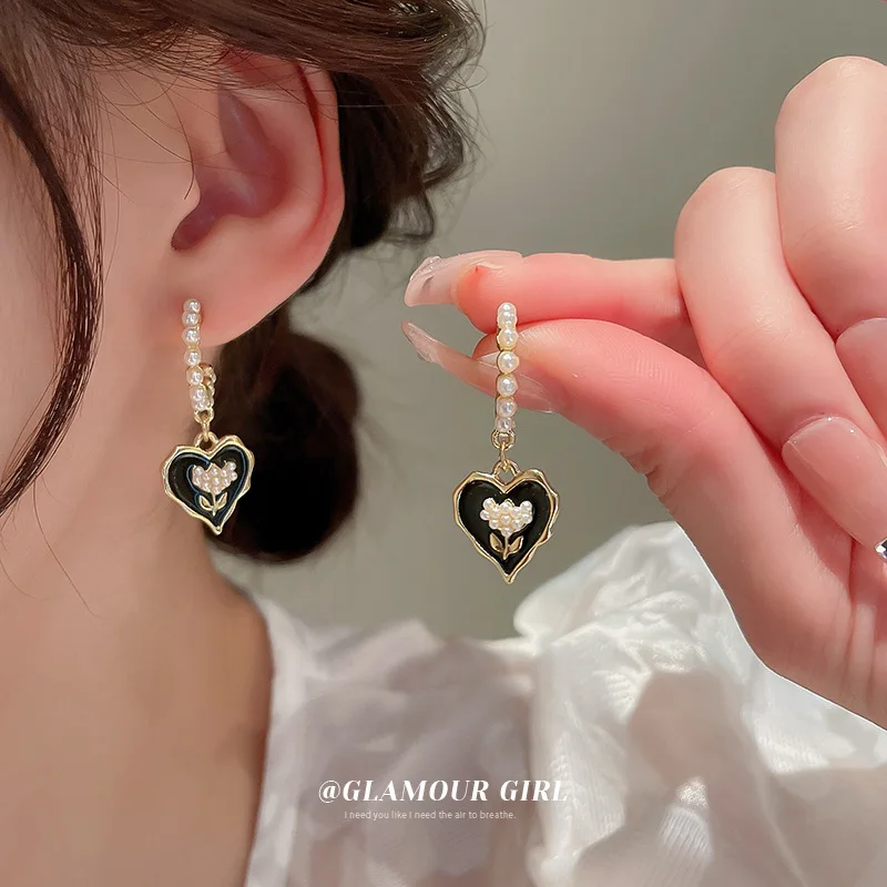 

Silver Needle Pearl Tulip Love Earrings 2022 New Temperament French Fashion Versatile