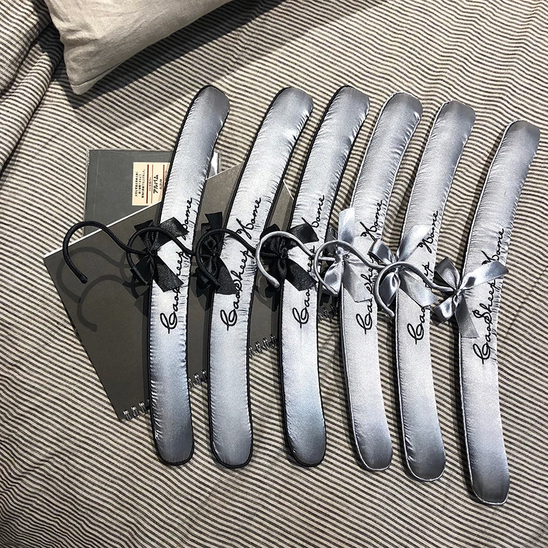 

Homemade Sponge Hanger Design European Fabric Hanger Non-Slip Cloth Wrapper Clothes Hanger