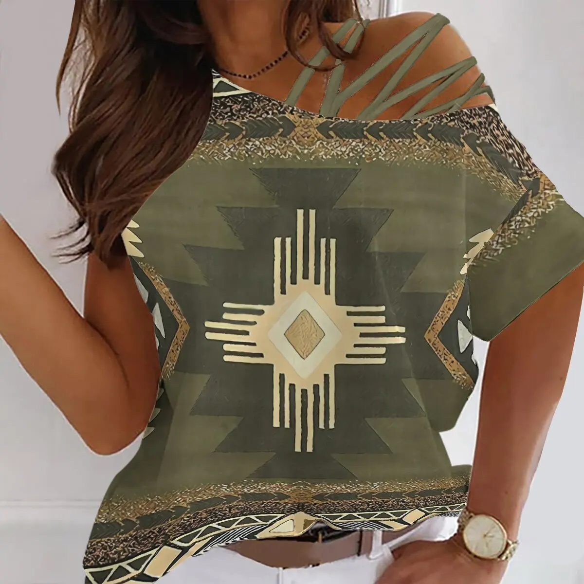 

Женский летний топ с открытыми плечами и коротким рукавом