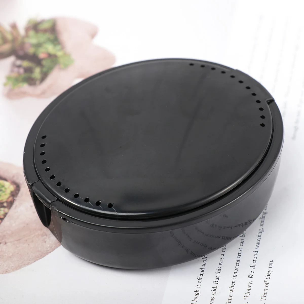 

Retainer Box Denture Holder Case for Cleaning Denture Tablets Glue Mouth Guard Box Denture Holder Case