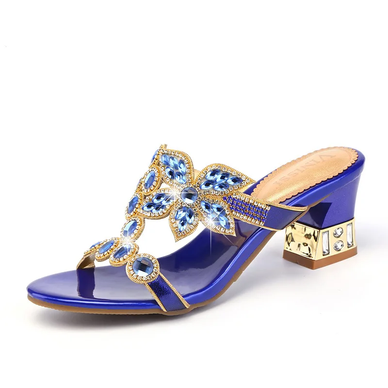 WUYAZQI New Rhinestone women's shoes fashion low heel sexy sandals women's flat beach shoes leisure sandals for women Q8