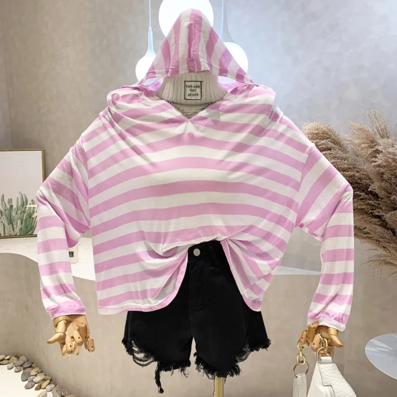 

New Women's Clothing 2022 Summer Long sleeved loose hooded thin sunscreen T-shirt feminine casual bottomed top blusa feminina